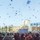 Тысячу голубых шаров выпустили в небо участники митинга