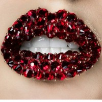 Краснаяпомада