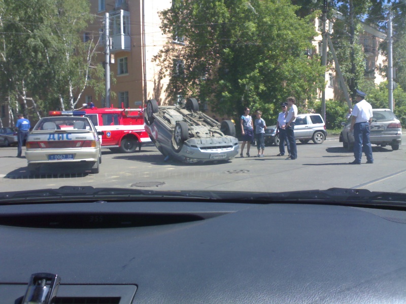 ДТП в Иркутске 1 июля 2011 Депутатская - Пискунова (фото 02)