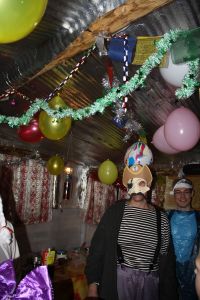 веселье начинается