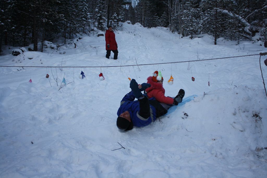 папа,  достань игрушку! 