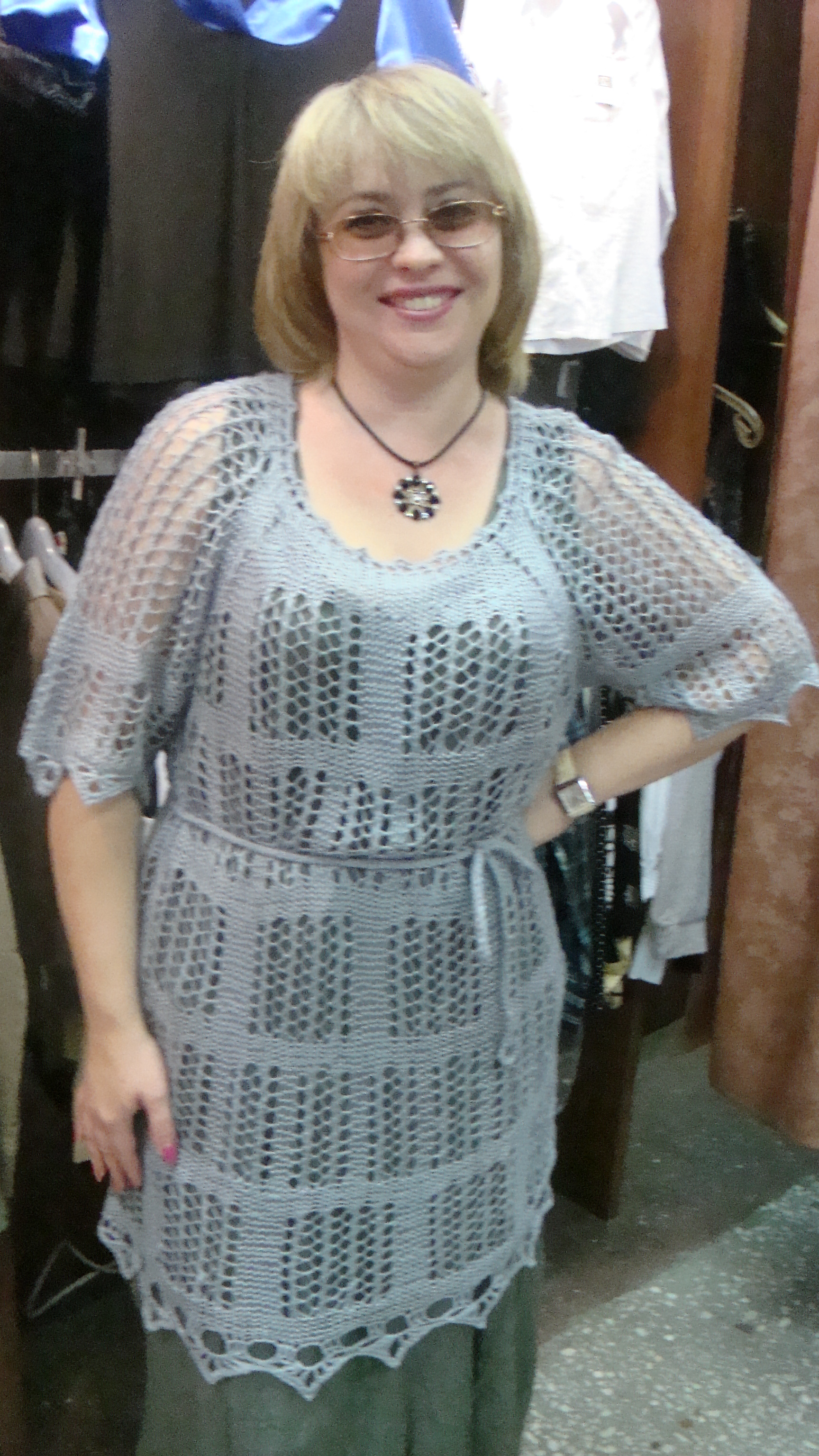 Платье туника серое ажурное