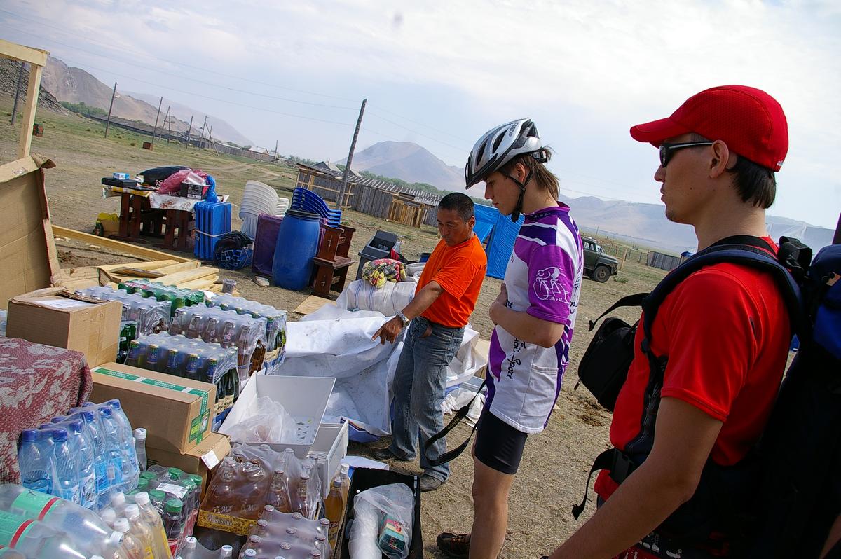 Сколько вкусного! Я все хочу!