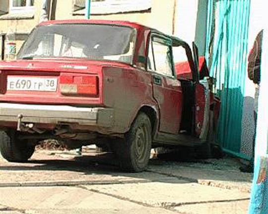 Авария в 17 м/р вчера