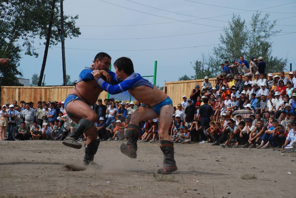 Хуреш - национальная борьба тувинцев