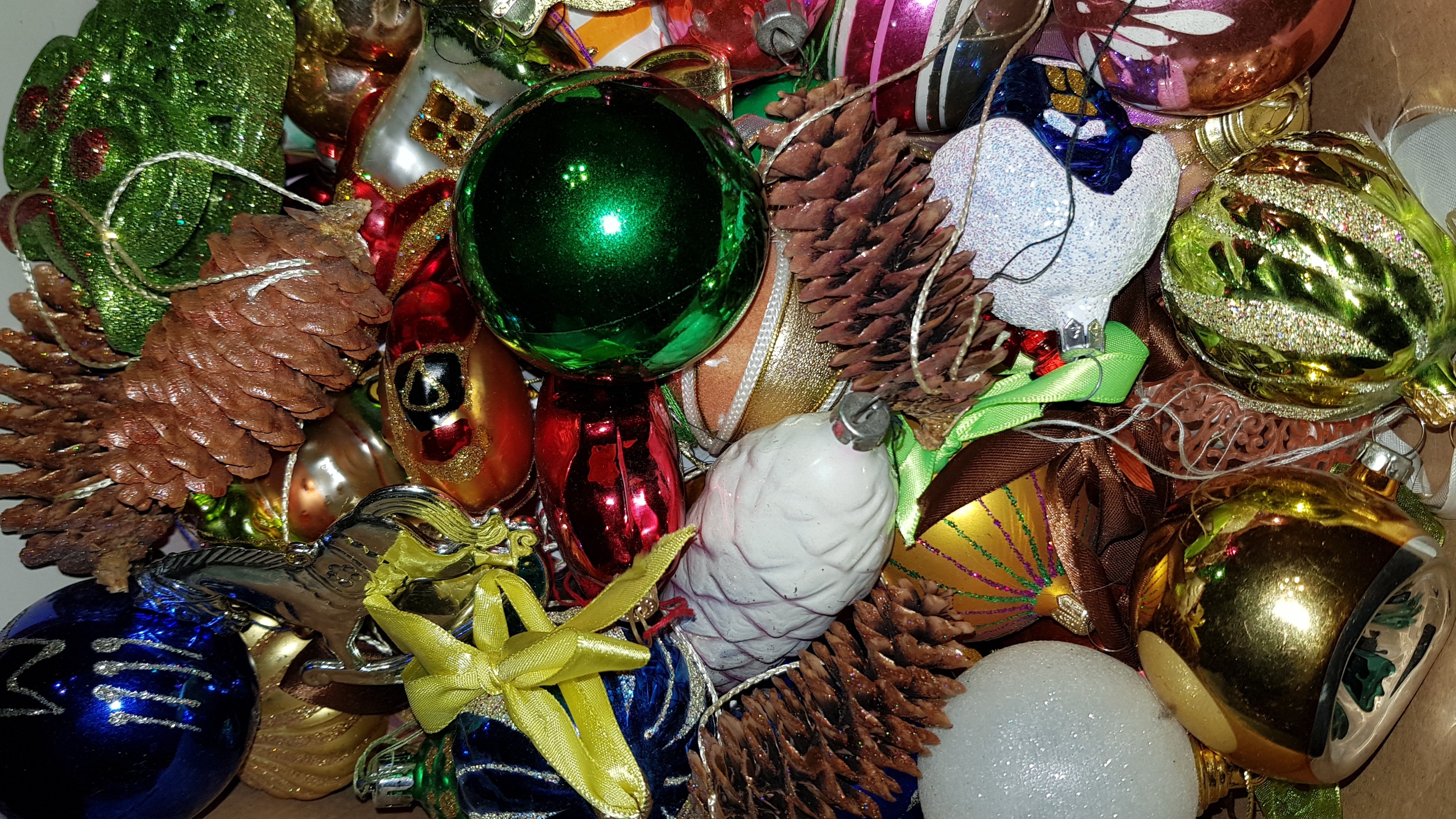 игрухены йёлочныи))))