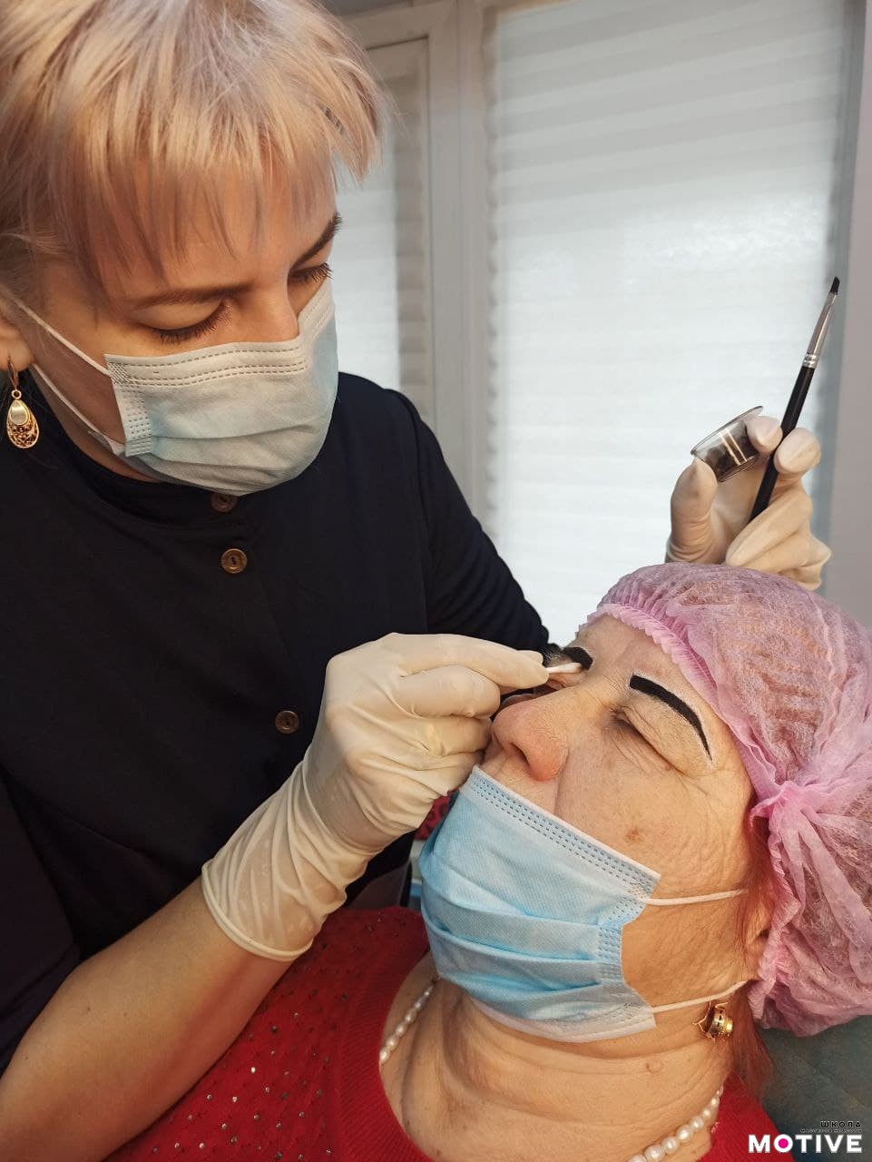 Подготовка мастеров-бровистов