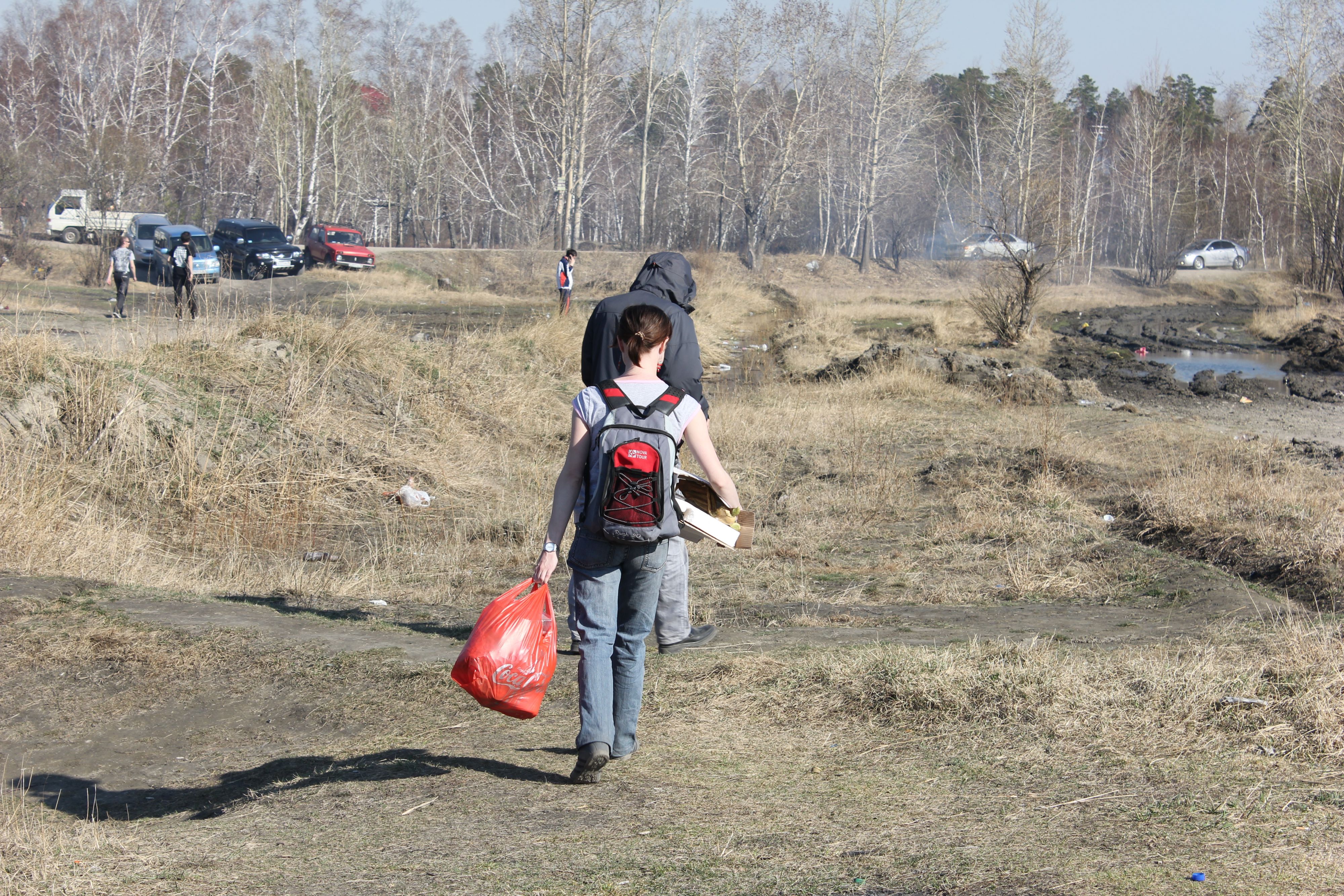 наложница)))а может арест(((
