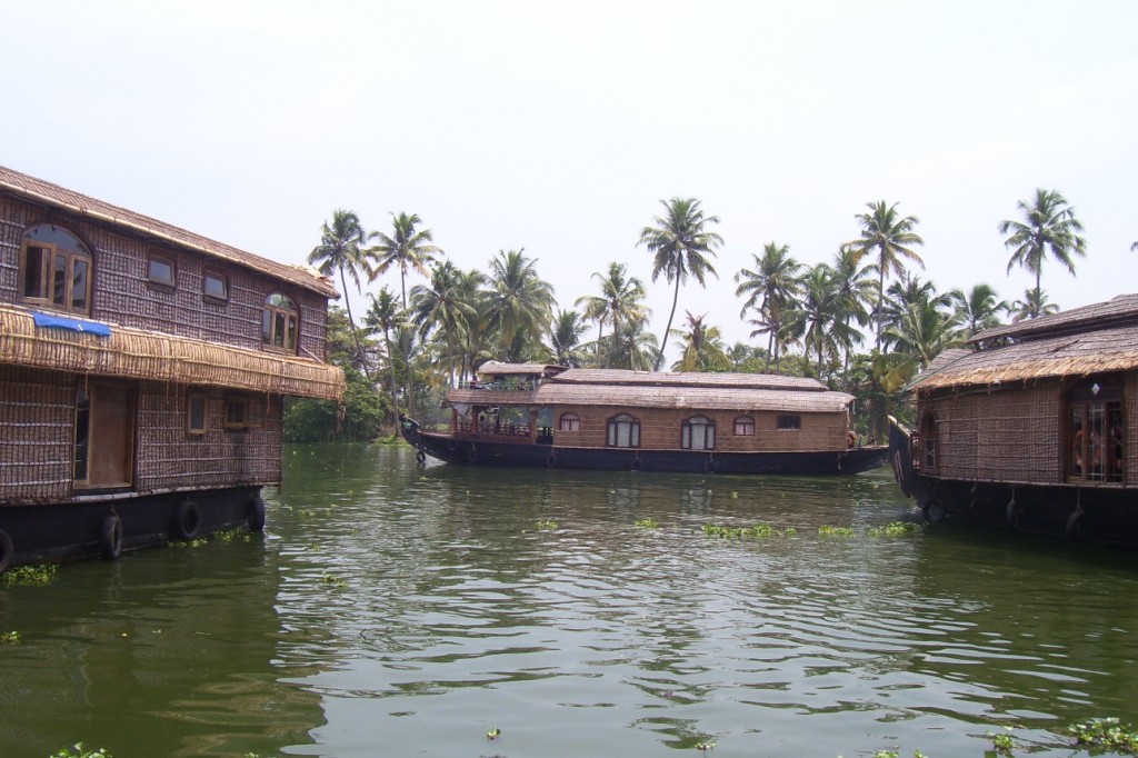 Плавучая гостиница