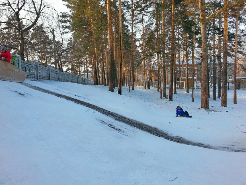 горка за 36й школой)))))