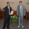 Евгений Спорин получил грамоту за спасение тонувшей девочки Евгений Спорин получил грамоту за спасение тонувшей девочки