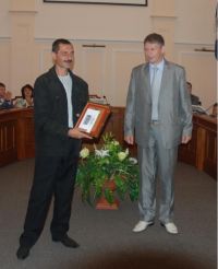 Евгений Спорин получил грамоту за спасение тонувшей девочки