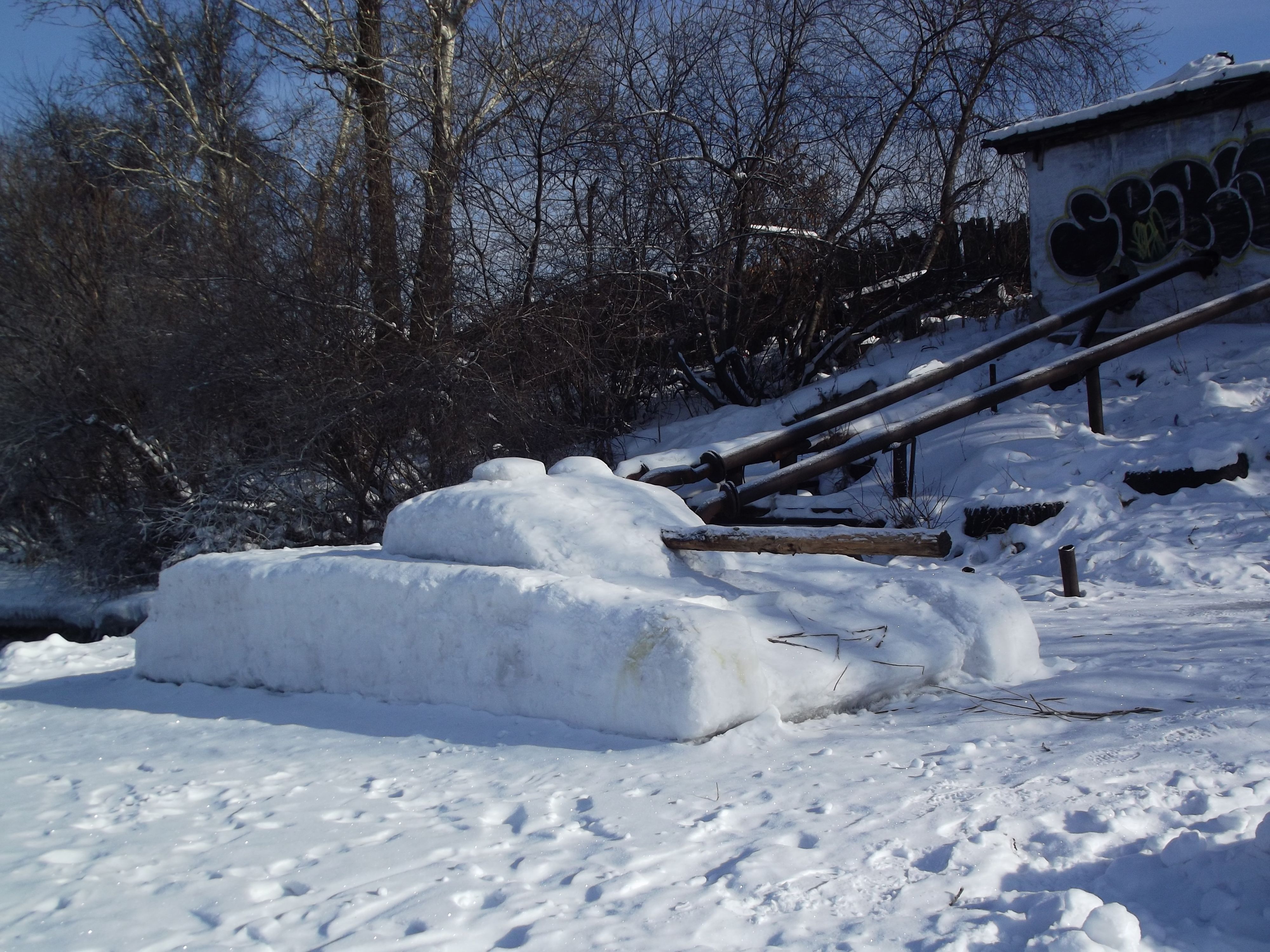 Танк на водокачке ЖА