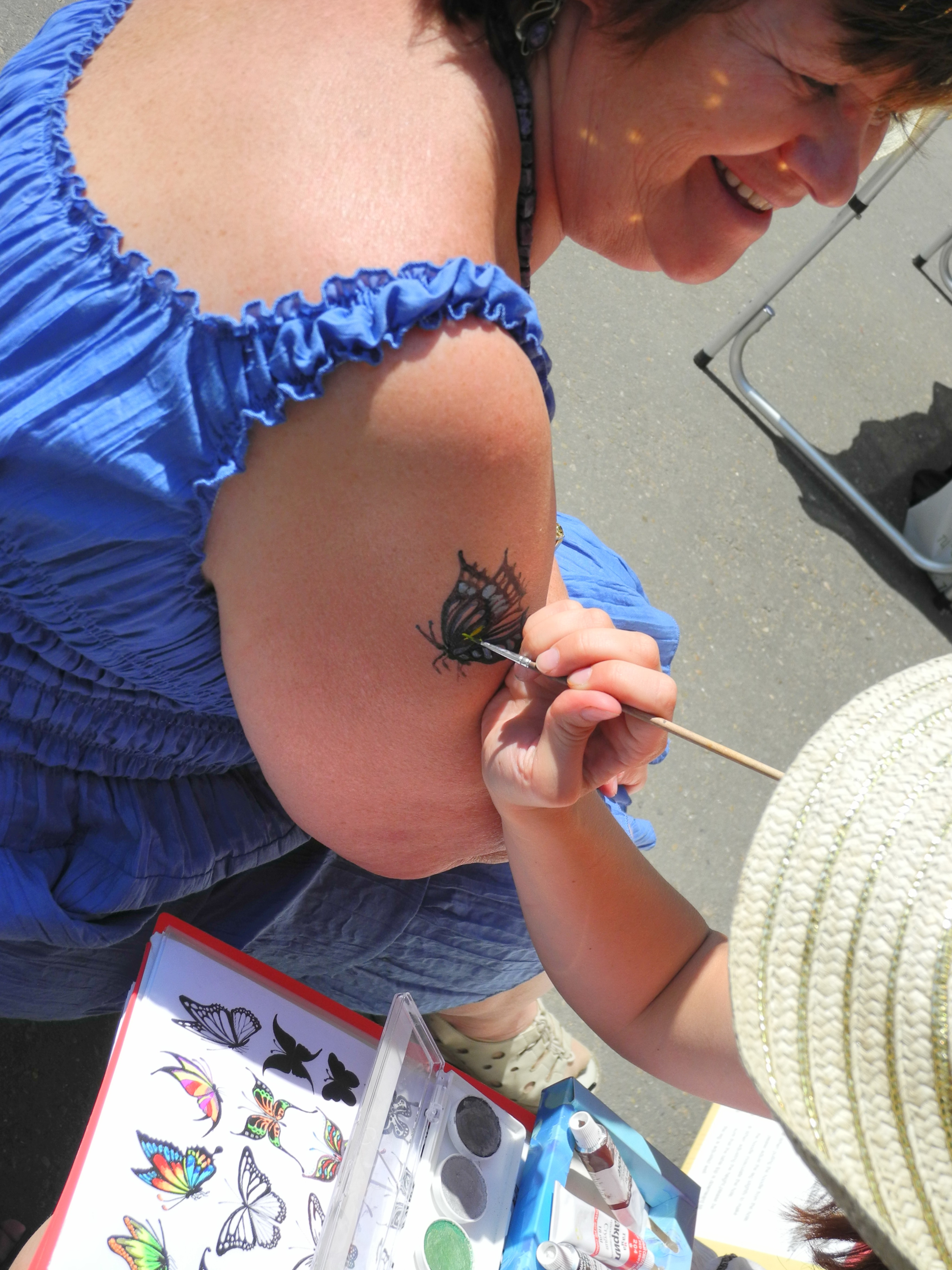 Бабочка прилетела :)