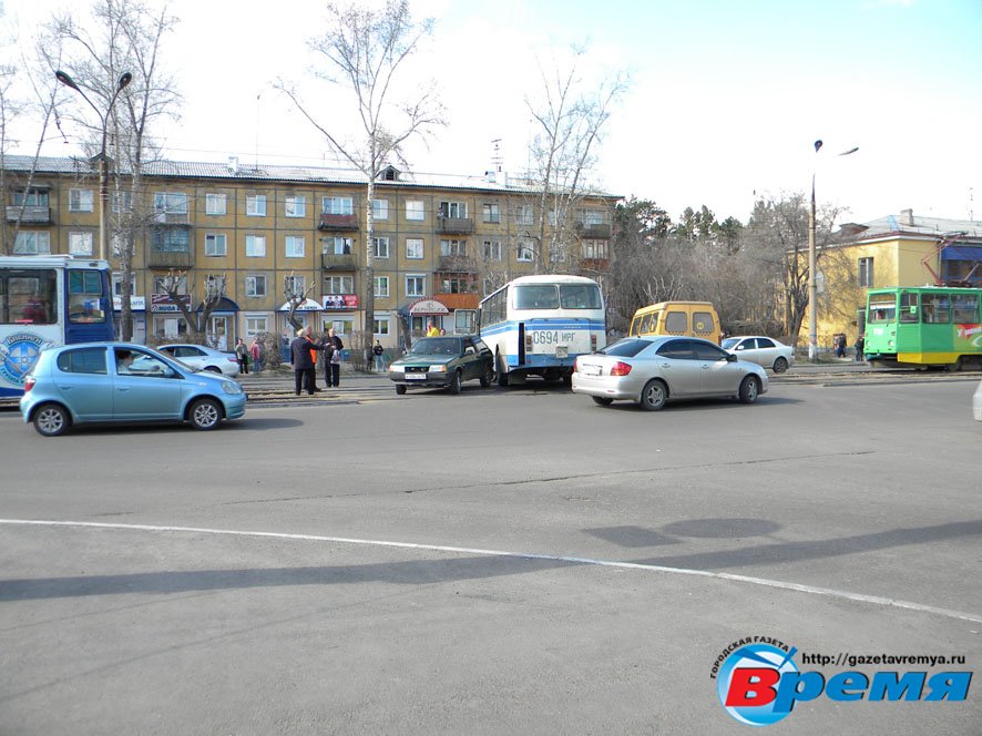 Авария 13 мая на перекрестке улиц Чайковского и Жаднова