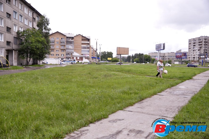 1270 кв.м – общая площадь земельного участка, отданного под строительство магазина в этом районе