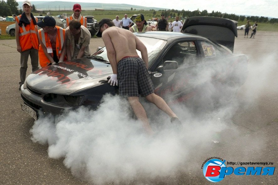 Прогреть резину перед заездом – то же самое, что шнурки завязать