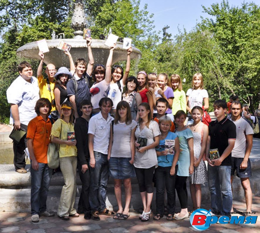 Читающая молодежь в Ангарске есть, только все по своим комнатам сидят, читают. Молодежная студия «Дельфа» решила их объединить