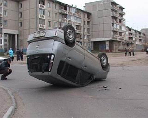 Авария на Ангарском проспекте