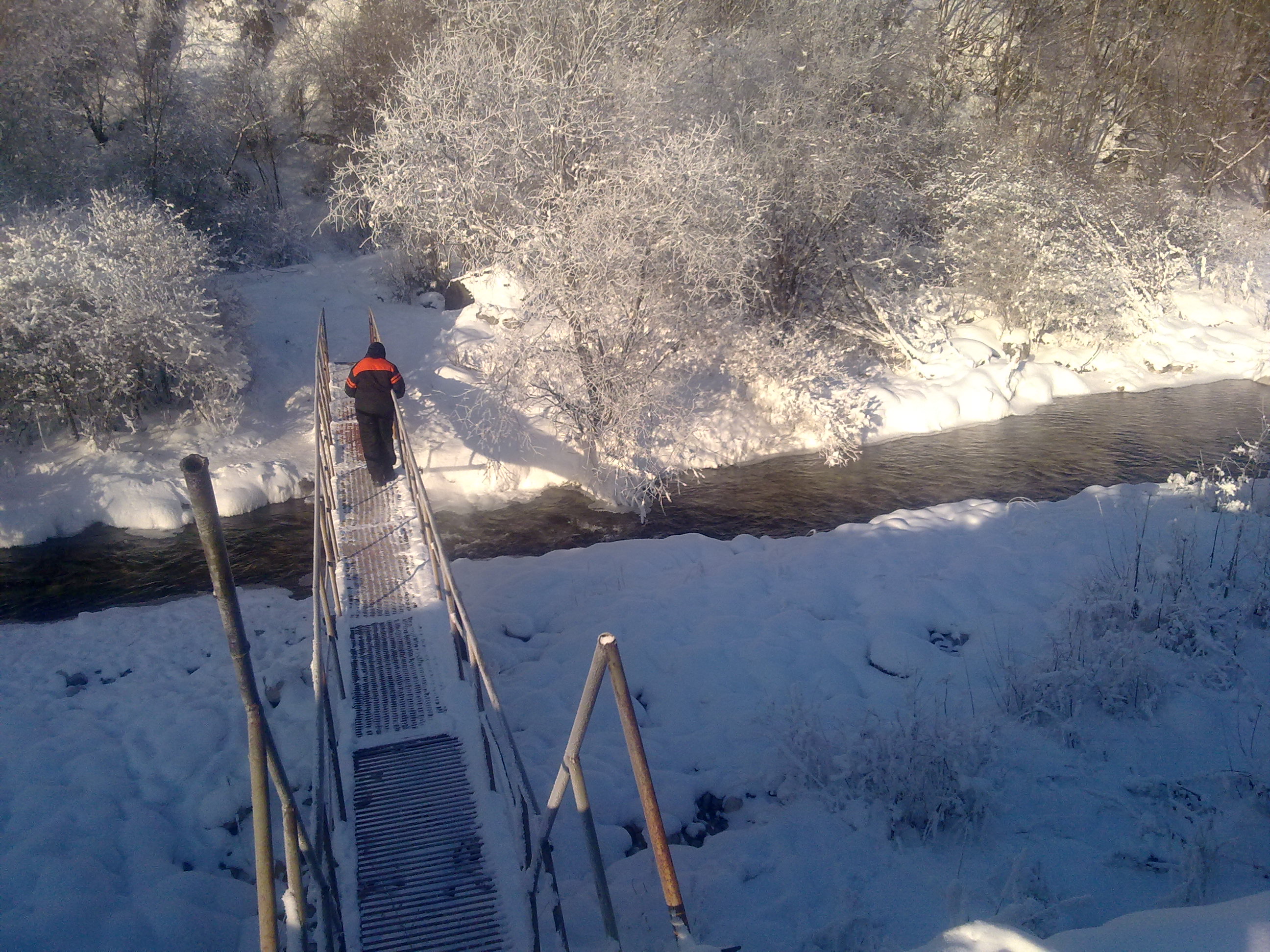 Мостик через реку