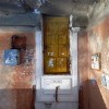 Где сейчас еще можно найти такую дверь в подъезд? Где сейчас еще можно найти такую дверь в подъезд?