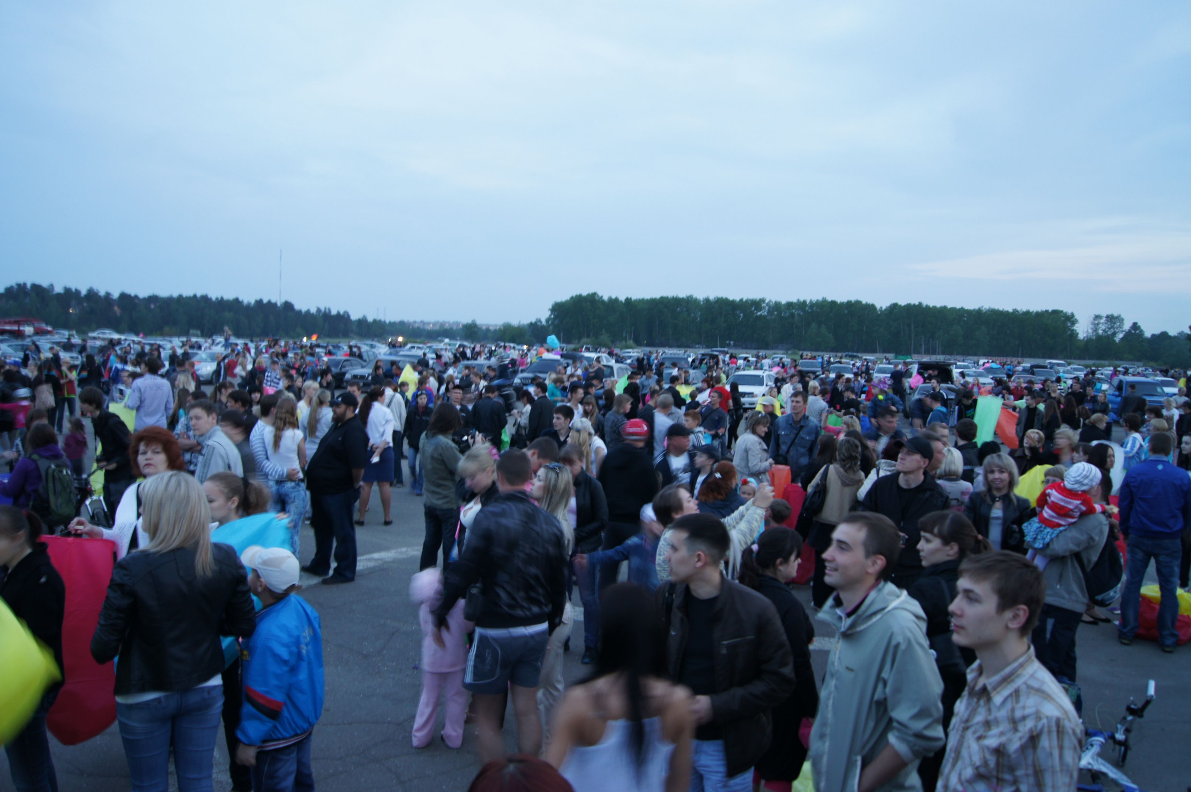 ЗапускФонариков-28