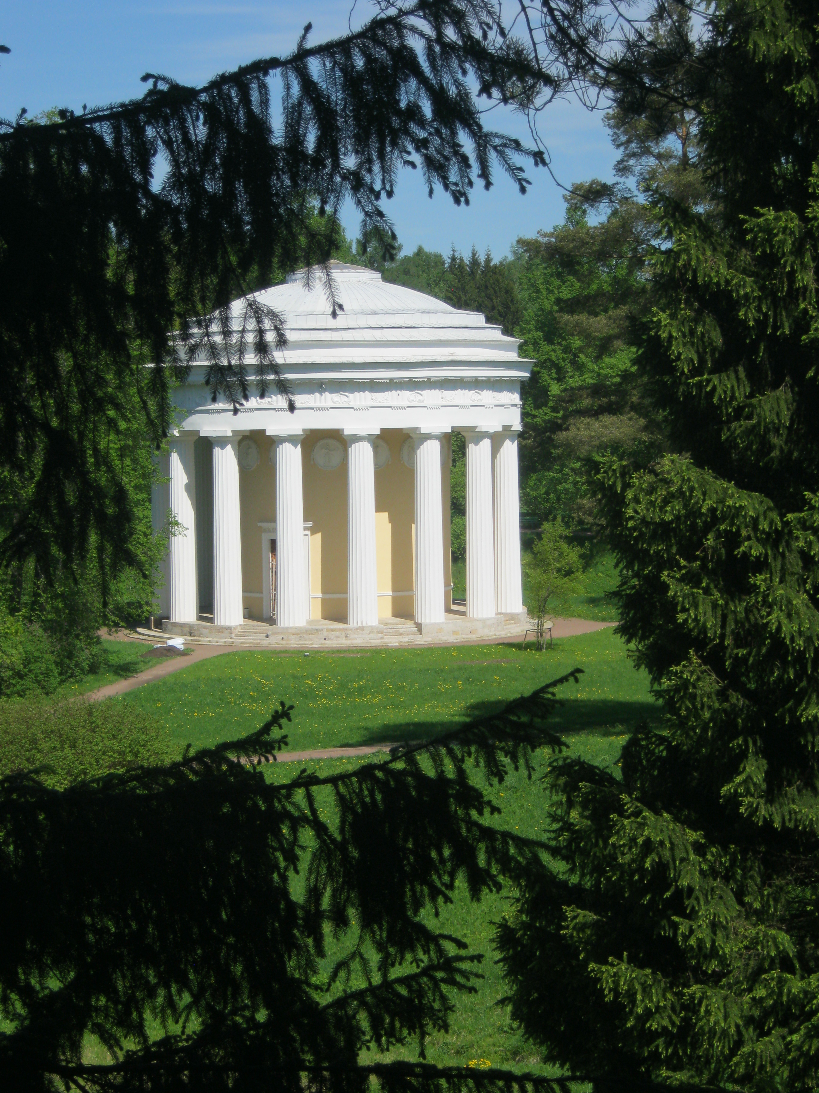 Павловский парк