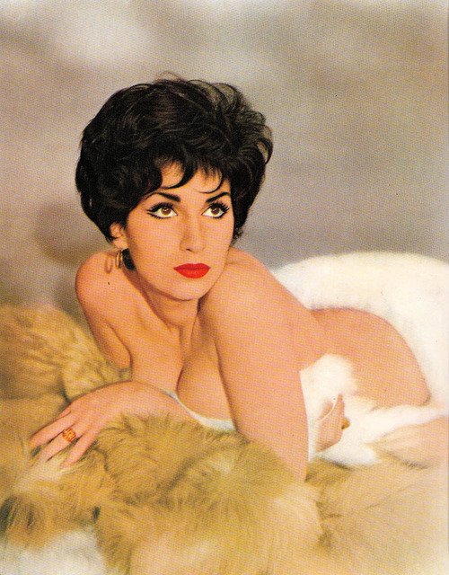 Очередная обнажонка 50-80х))))