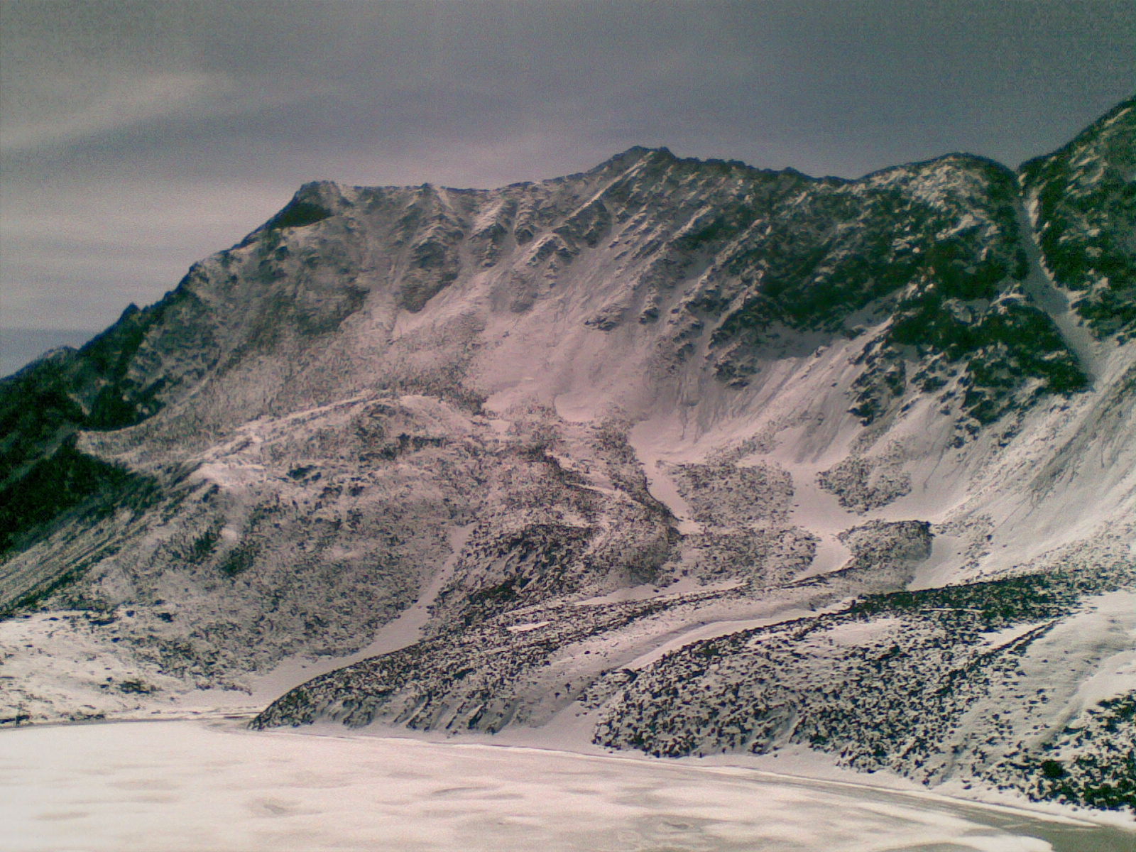 Горы в июне