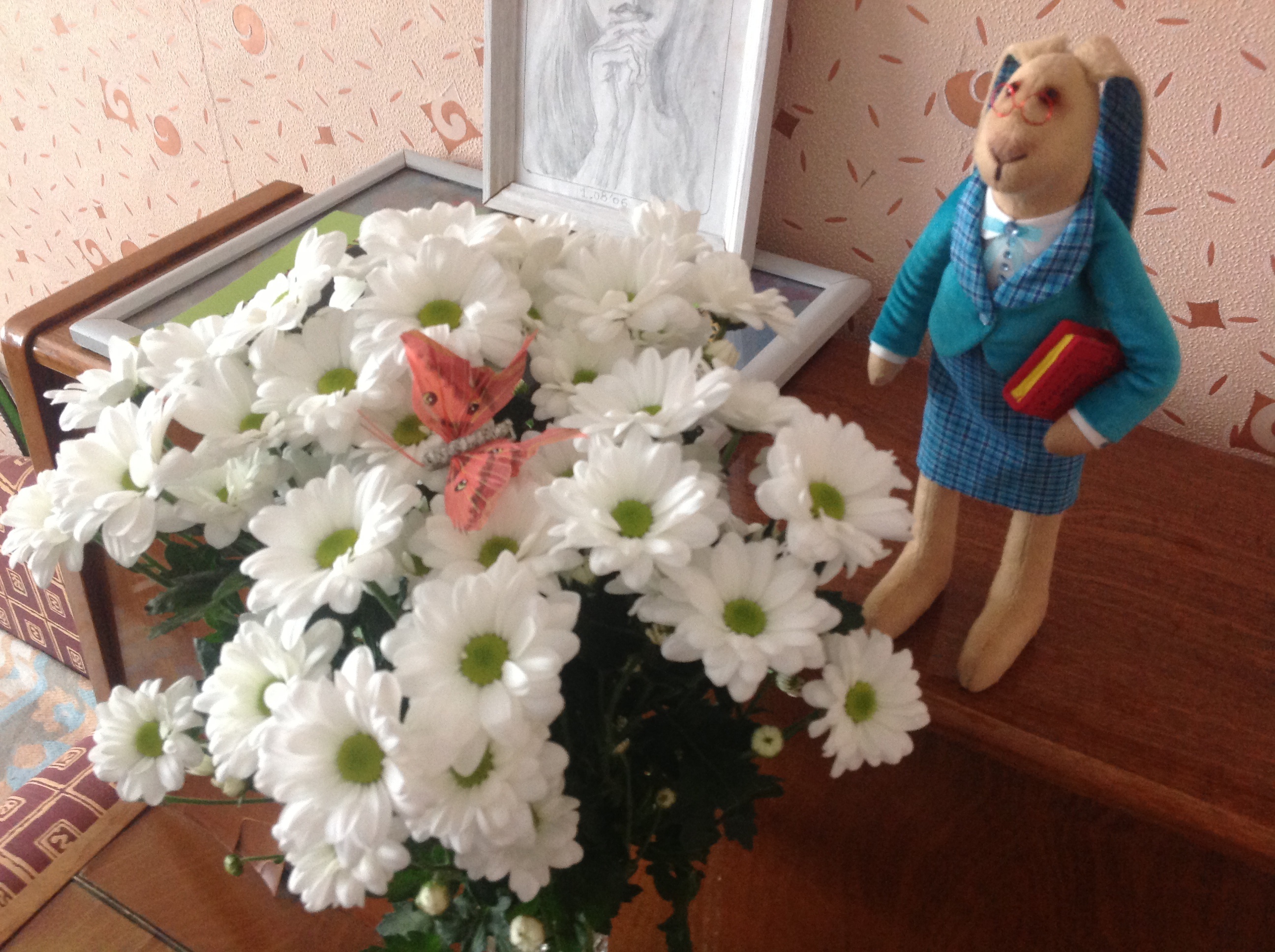 Зая Морковишна, учительница русского языка