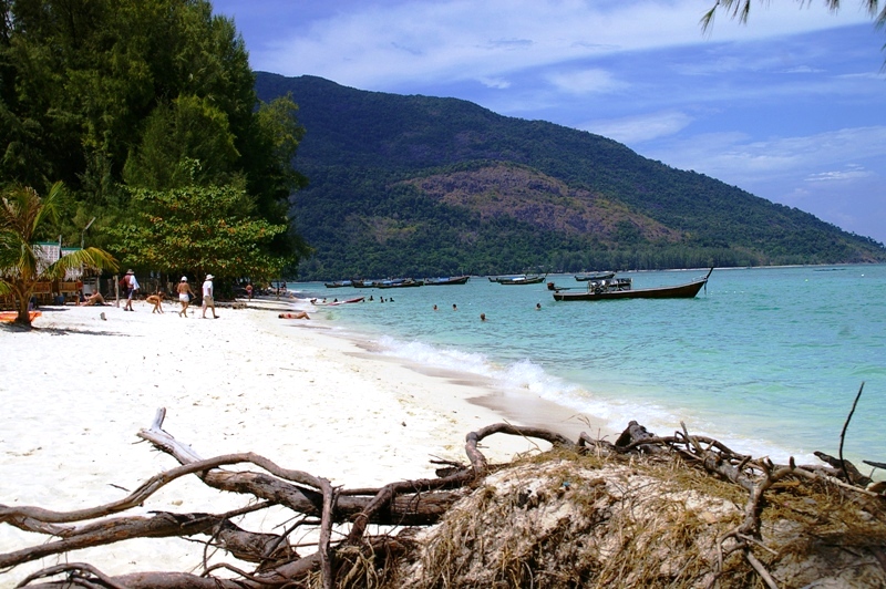Зажмурь глаза и полетай немного Зажмурь глаза и полетай немного
