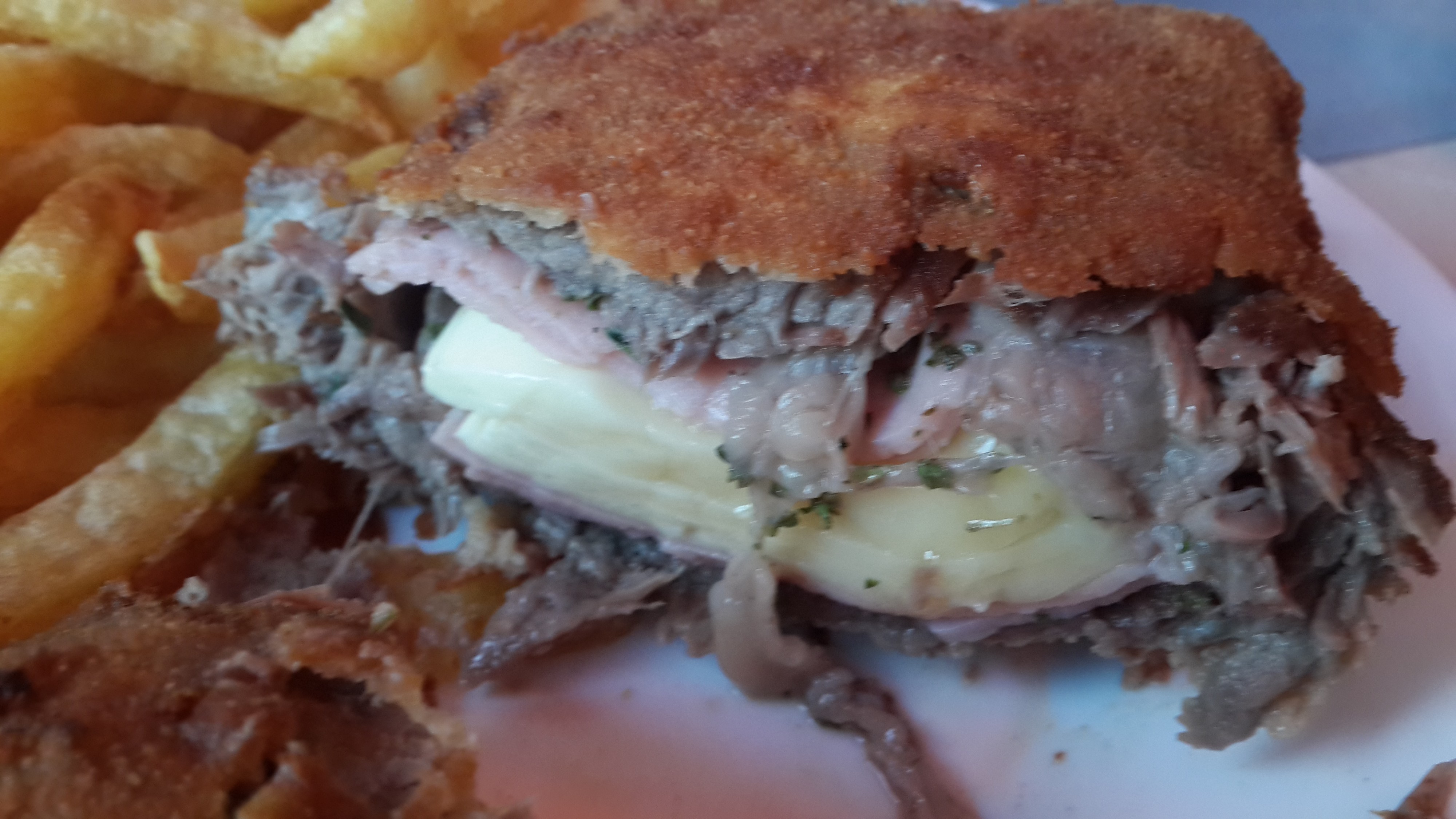 мясо с начинкой оказалось