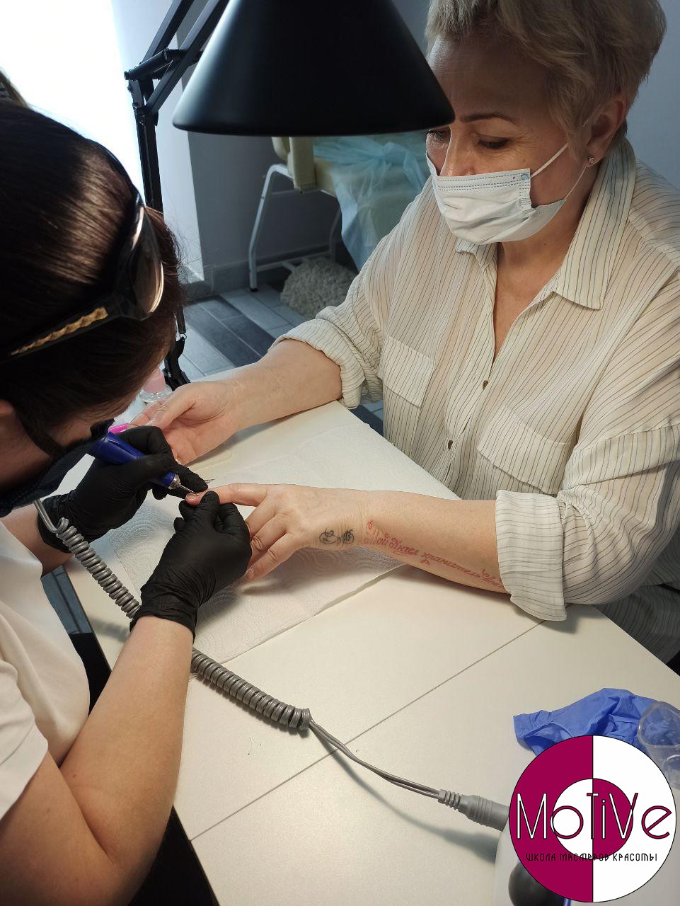 Техника обучения маникюру