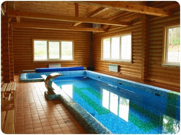 крытые бассейны на даче т.646555