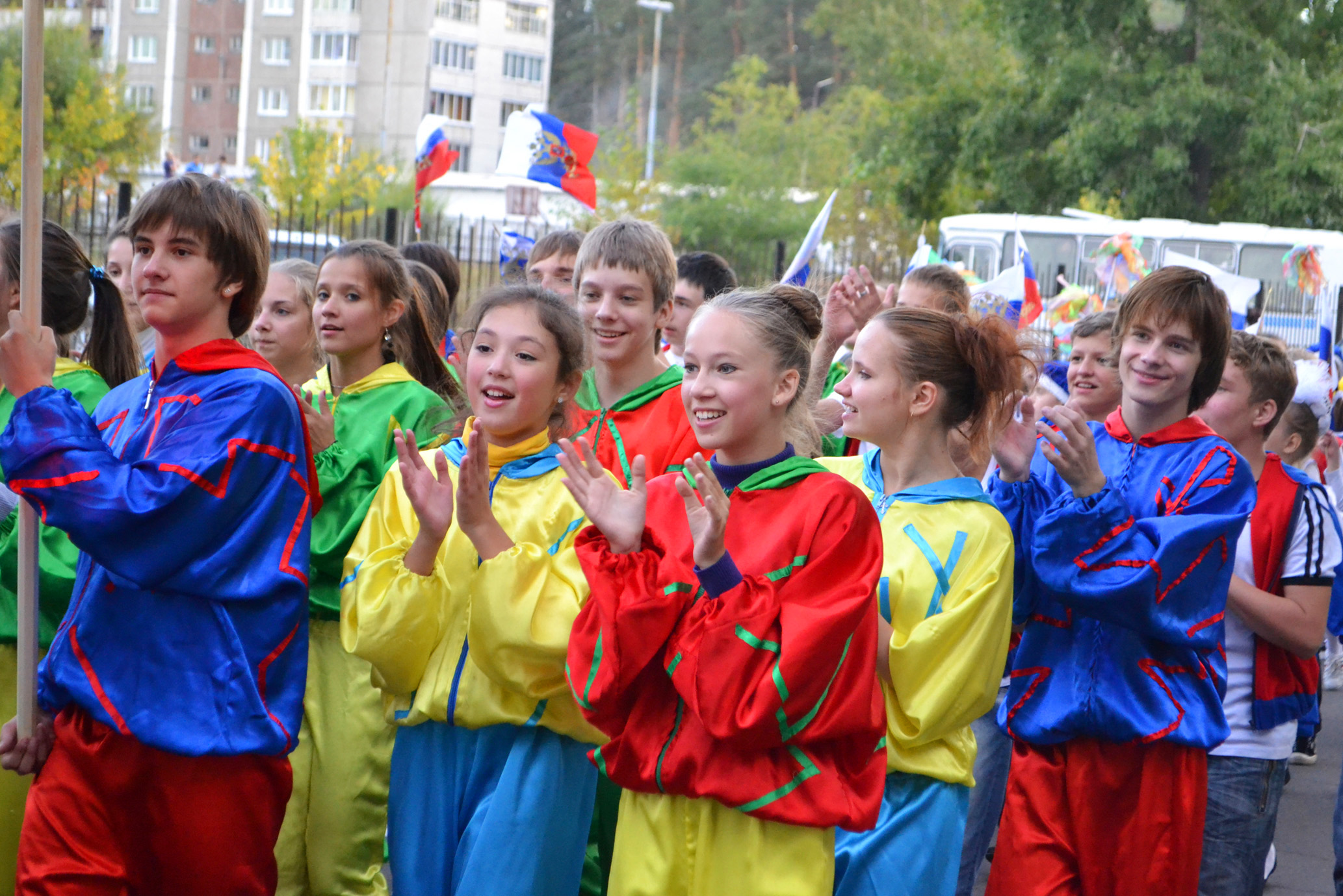 11 сентября. Шествие в честь юбилея ДК "Современник"