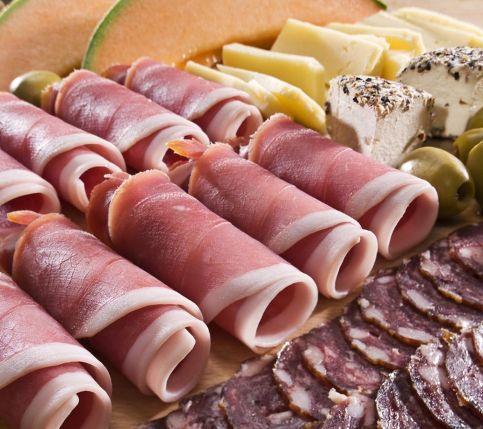 мясные рулетиги)))))