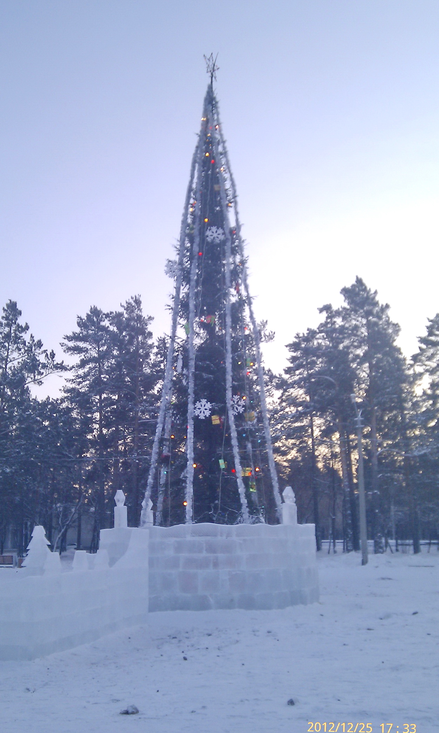 А с етой стараны вроде ни кривая)))))