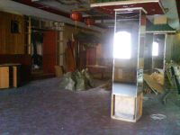 начинается демонтаж старой отделки