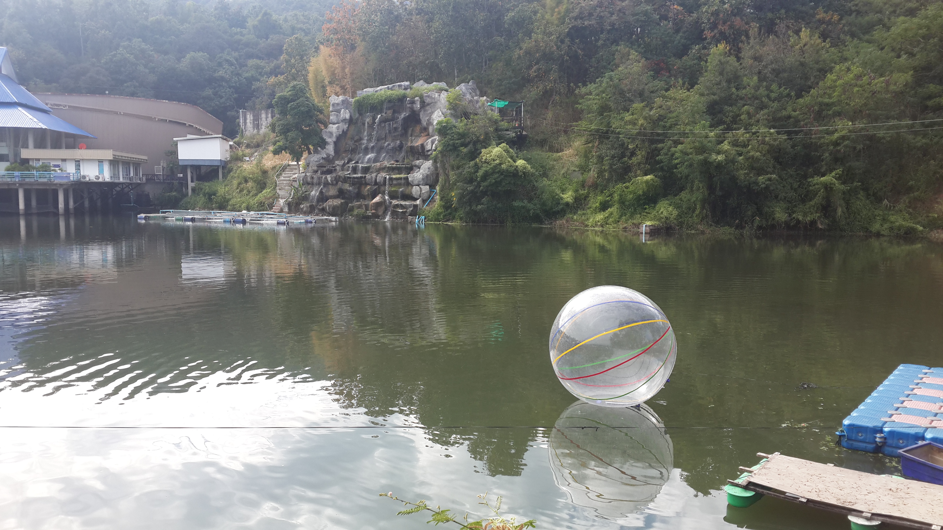 развлчение в стиле "Доспехи Бога-2"