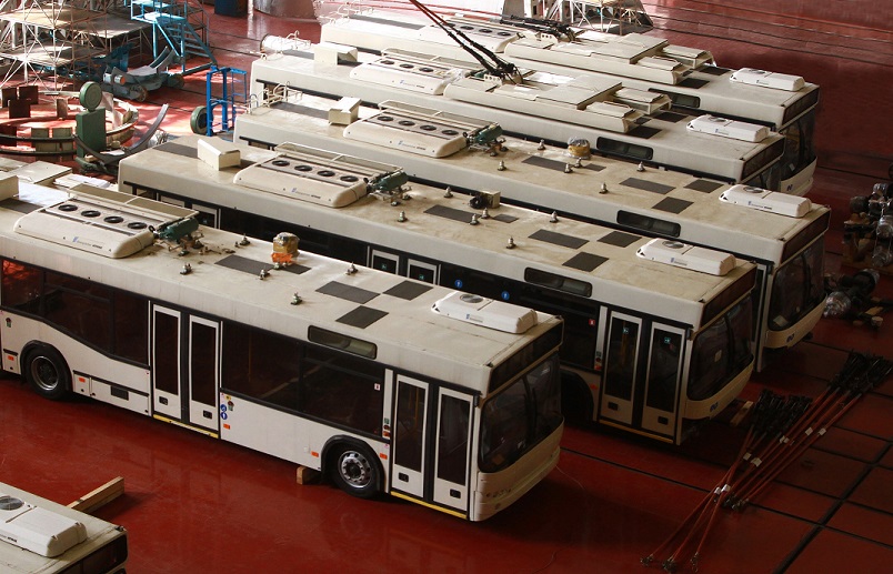 ЮЖМАШ собрал первые 5 троллейбусов