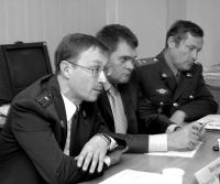 Милиции со всеми проблемами не справиться, ей нужно помогать