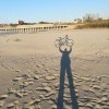 весёлая тень Виктора велосипеднопесочносильнорукая)))))))) весёлая тень Виктора велосипеднопесочносильнорукая))))))))