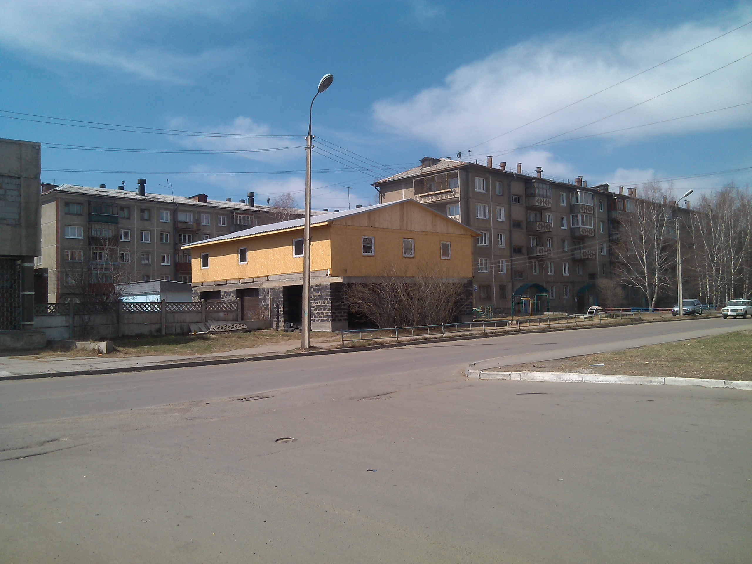 Новострой в 9м/р рядом с "Сибатомом"