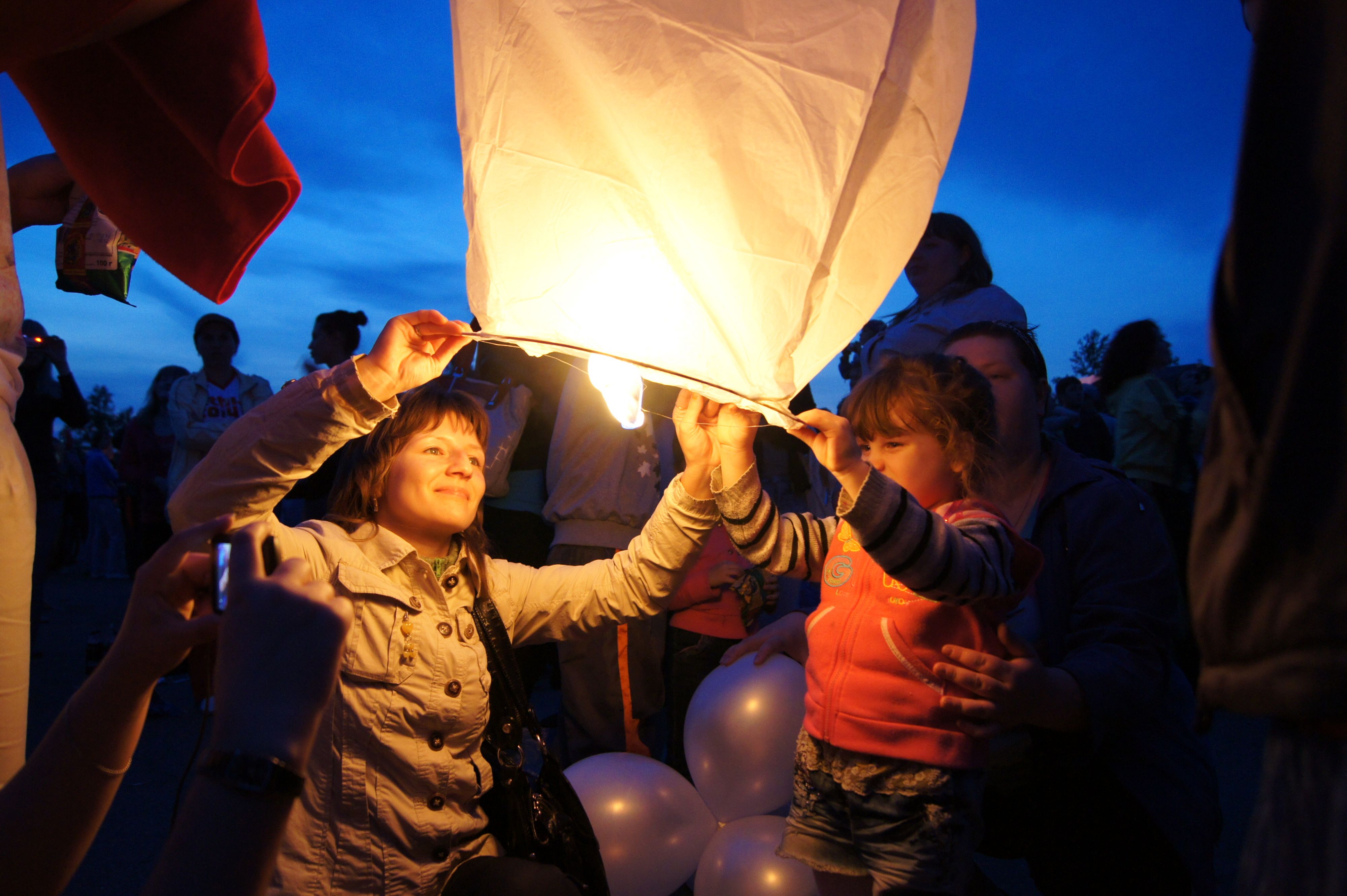 ЗапускФонариков-12