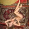 Девушка и ковры Девушка и ковры