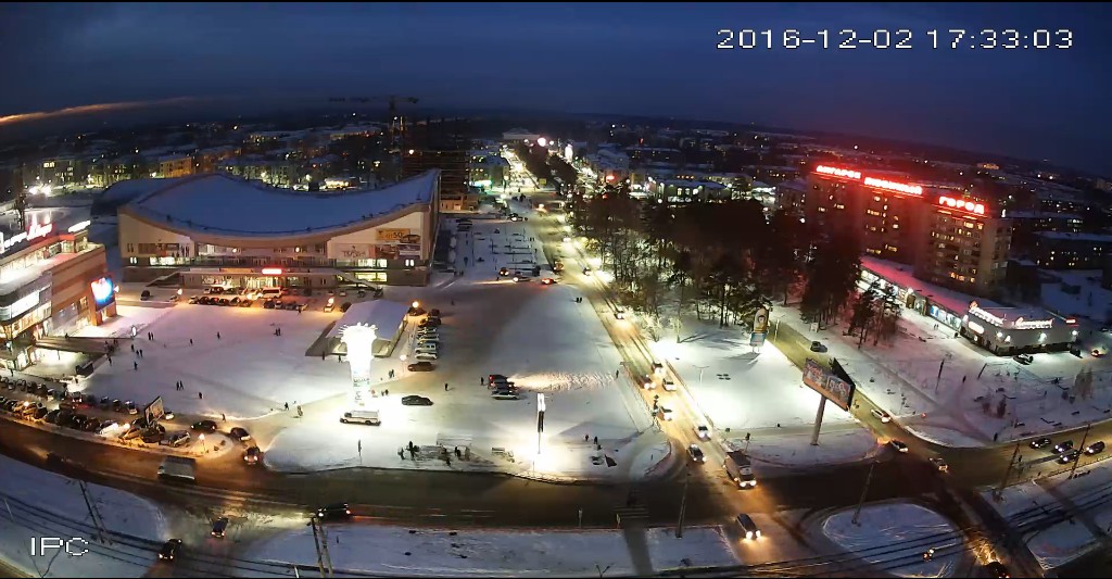 Необычный закат(в вернем углу слева-луч от солнца)