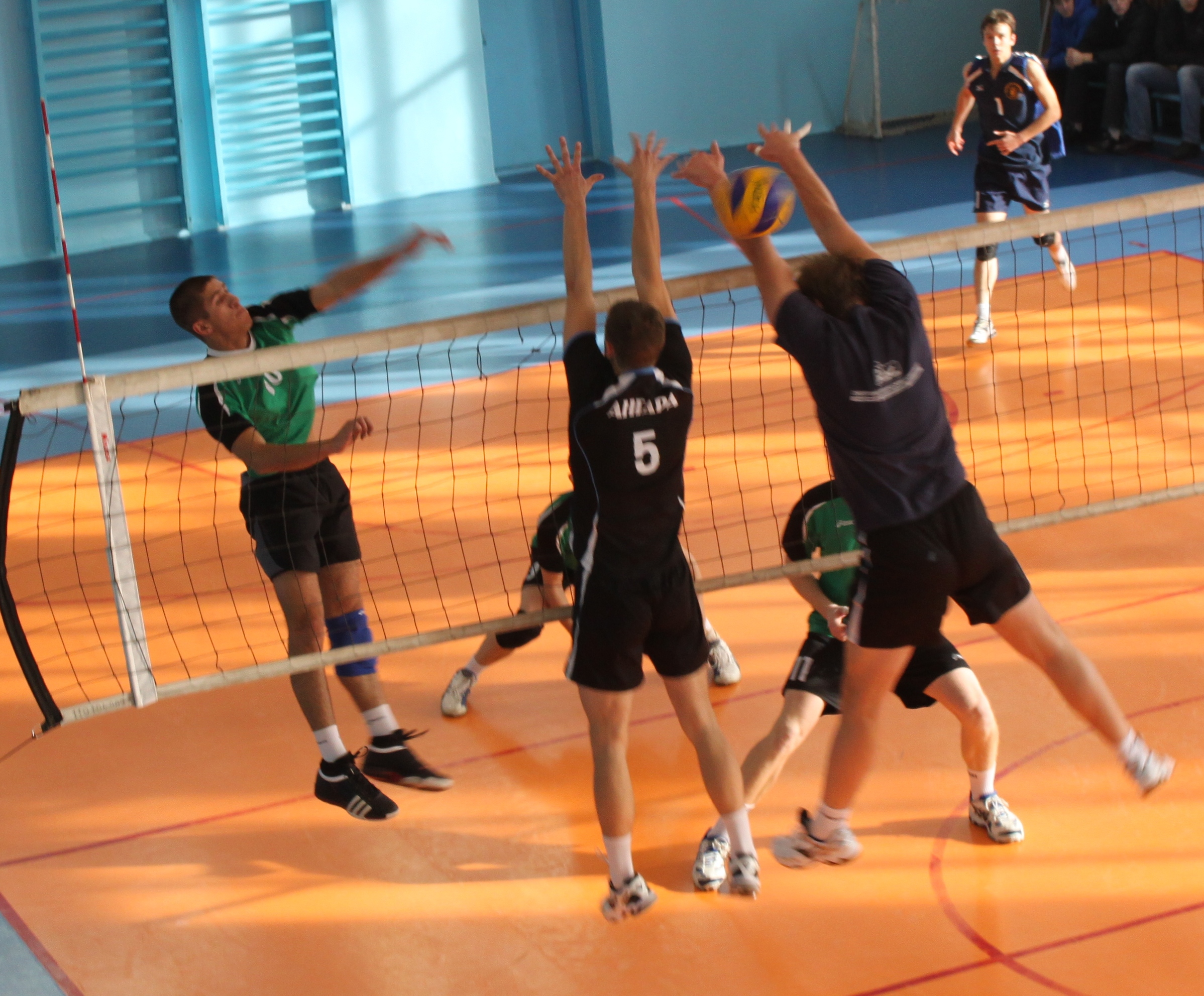Первенство города по волейболу