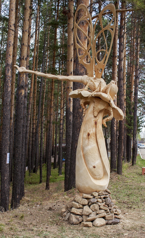  "Улётная фантазия" (стрекоза и муравей). Руслан Карелов Иркутск и Евгений Мишарин (Хилок)