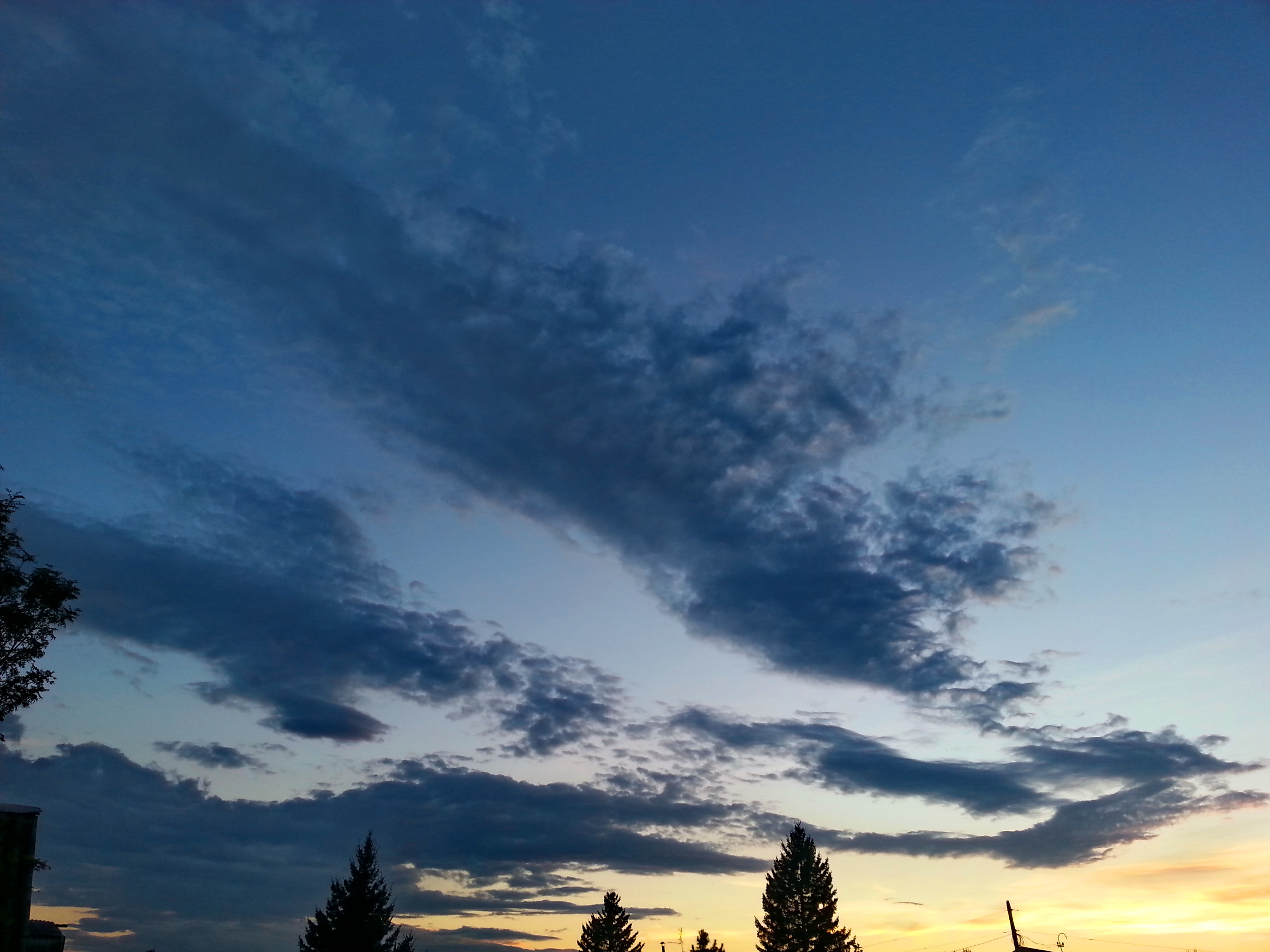 вечернеосенние аблака над Китоем))))