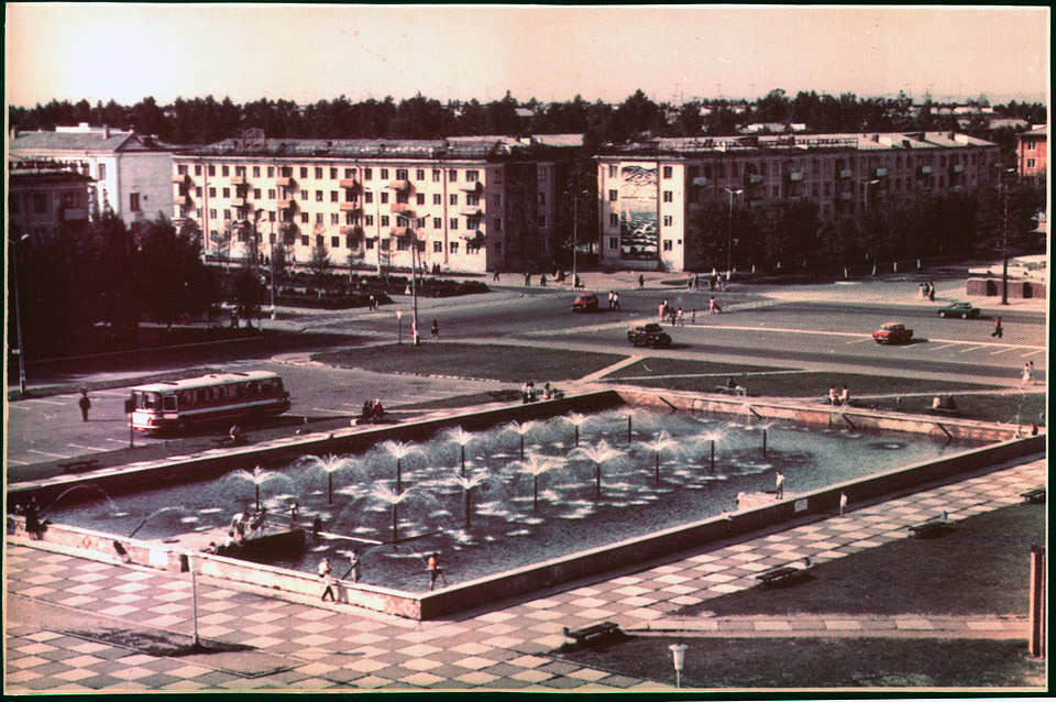 Фонтан возле Ермака